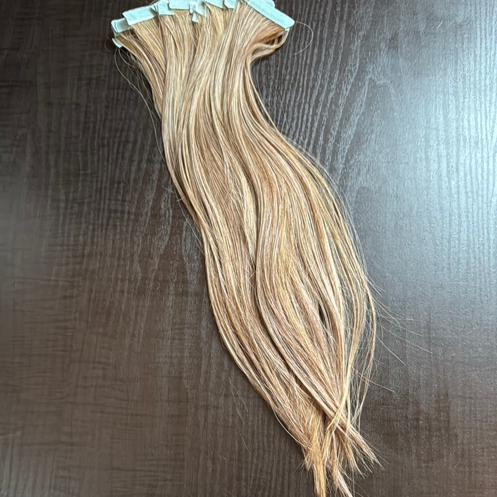 Tape-In Hair Extensions highlighted Beige Ash Blonde 15” L